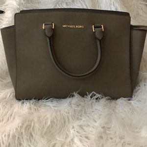 Michael kors pocketbook